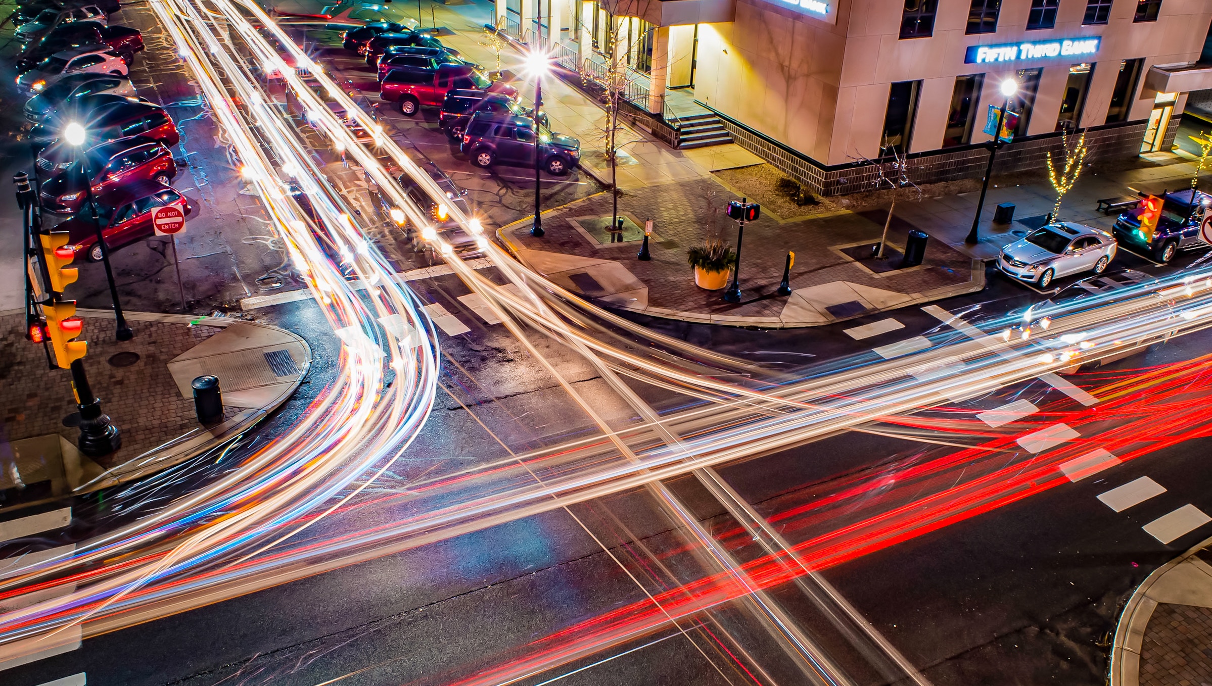 Intelligent regulation system of pedestrian crossings by monitoring the waiting areas and adaptive traffic light control